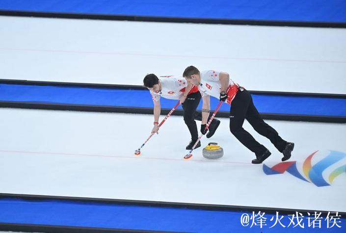 中国男子冰壶队获两连胜 中国男子冰壶队获两连胜